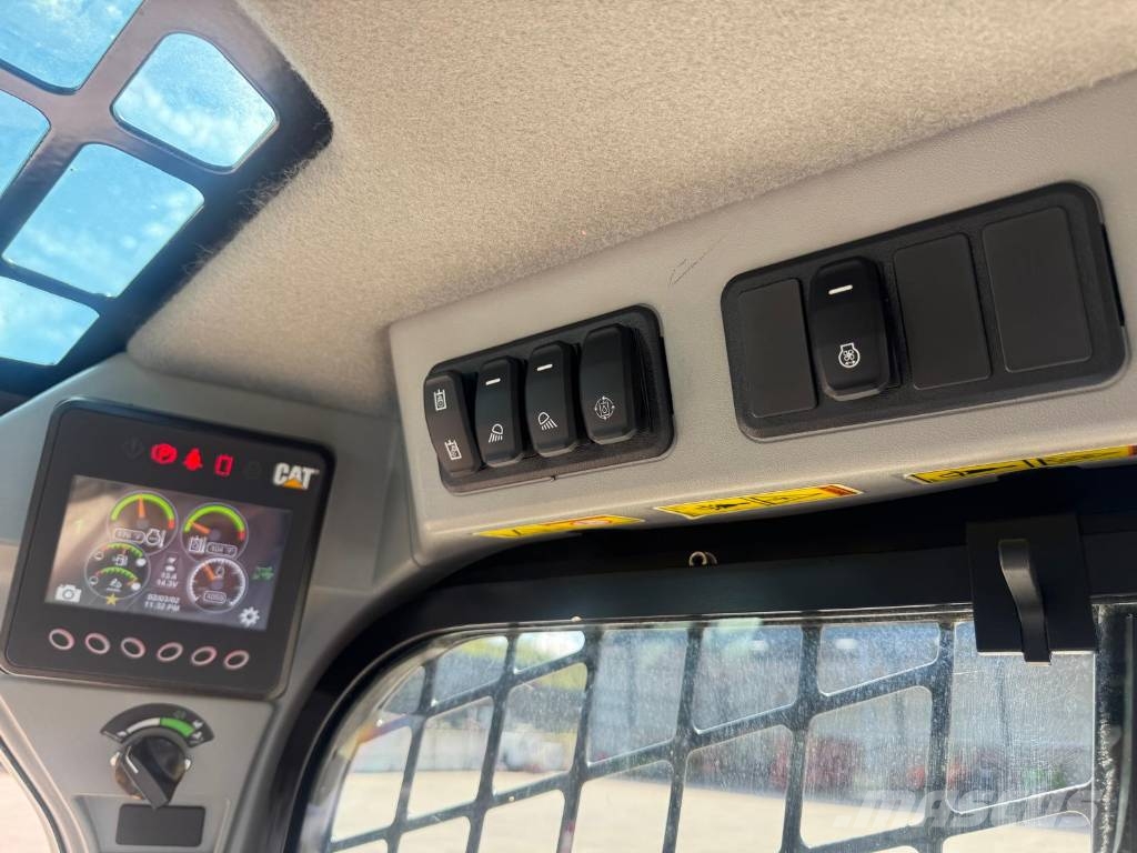 CAT 299 D3 Otros