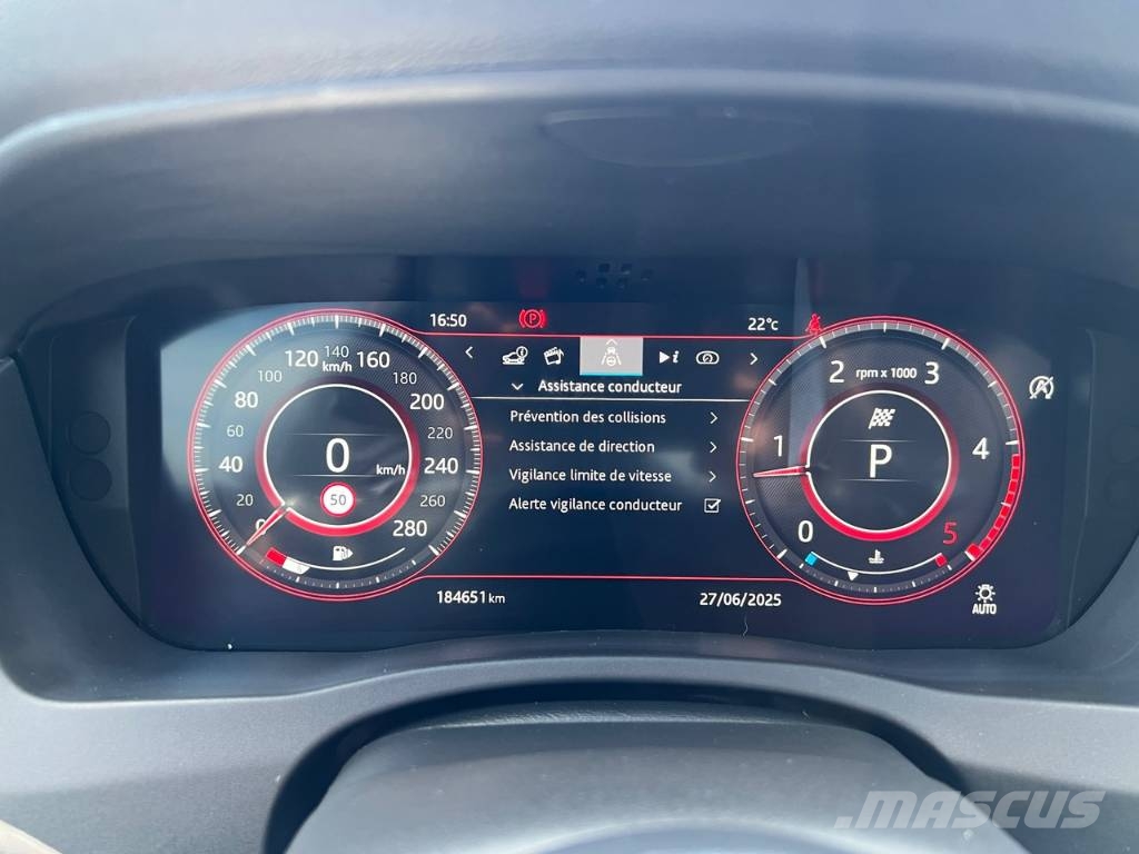 Jaguar XE 20MY SE R-DYN. 2.0L D 180 BVA8 Cockpit PANO Carros
