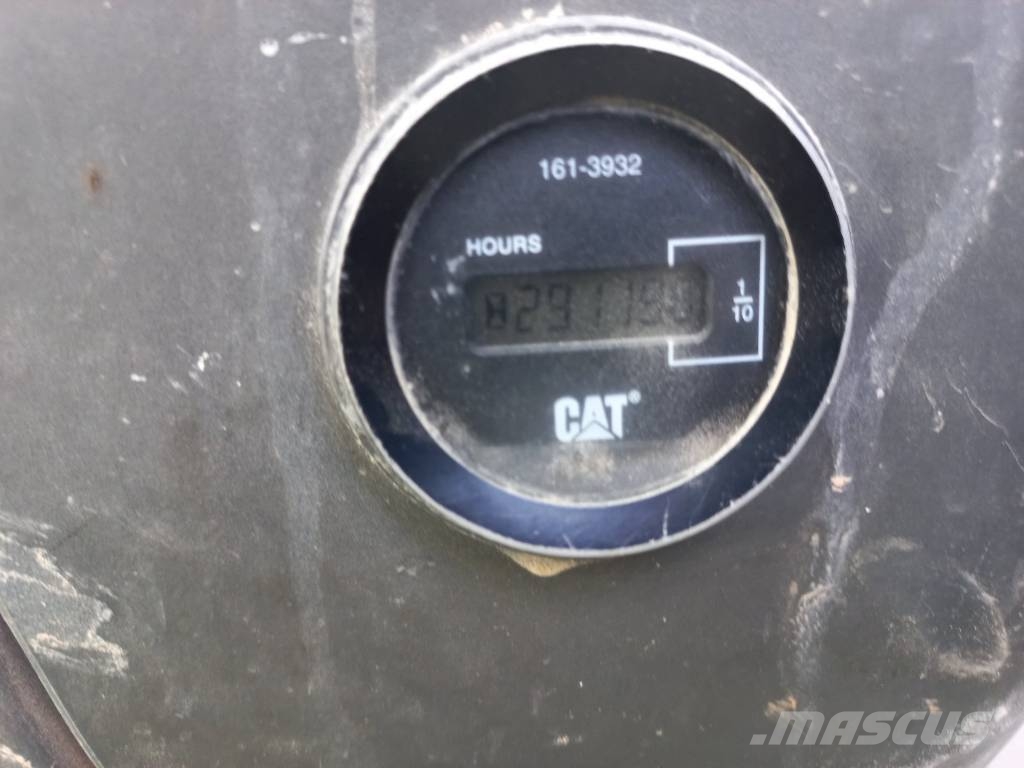 CAT 325 D L Lánctalpas kotrók