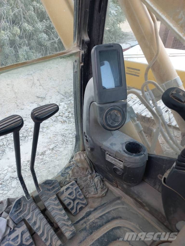CAT 325 D L Lánctalpas kotrók