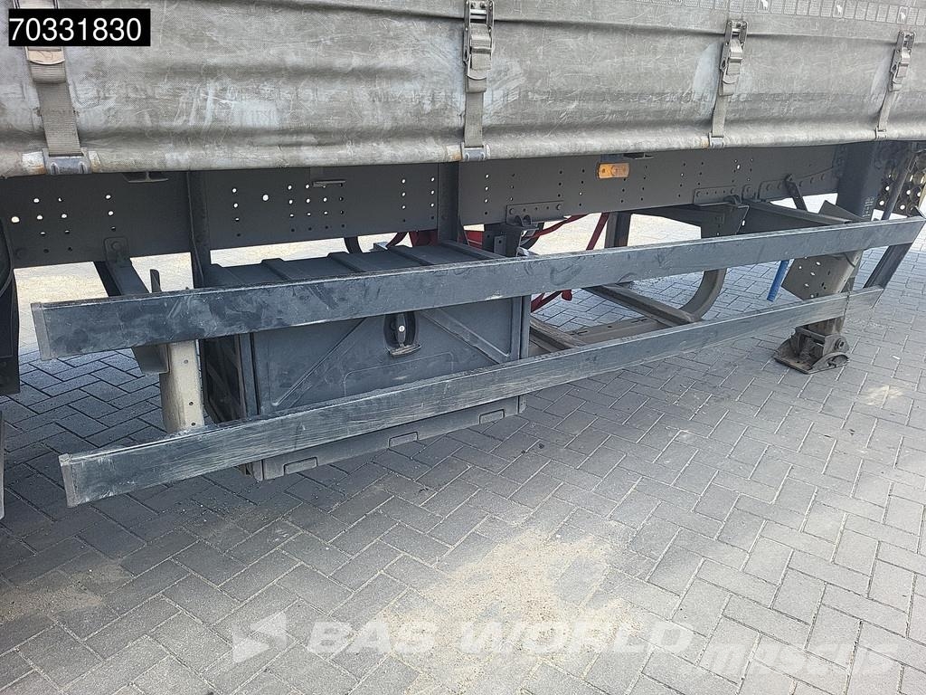 Schmitz Cargobull SCB*S3T 3 axles Sliding Roof Curtainsider semi-trailers