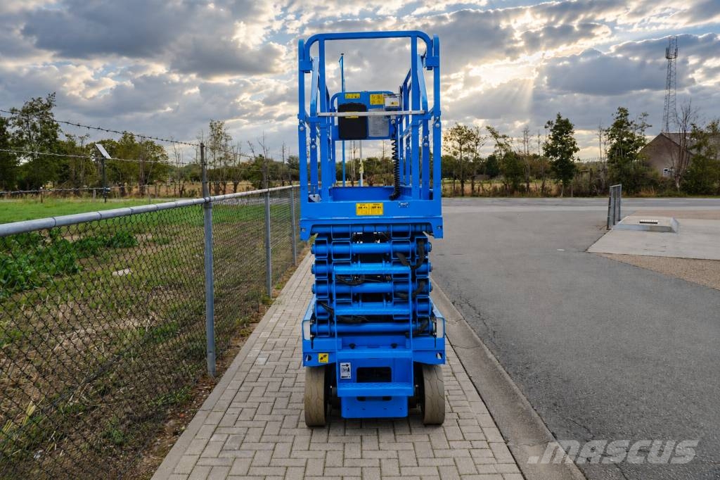 Airo X 12 EN | 2015 Šķerveida pacēlāji