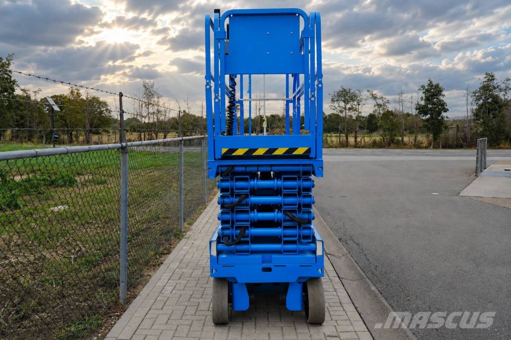 Airo X 12 EN | 2015 Šķerveida pacēlāji