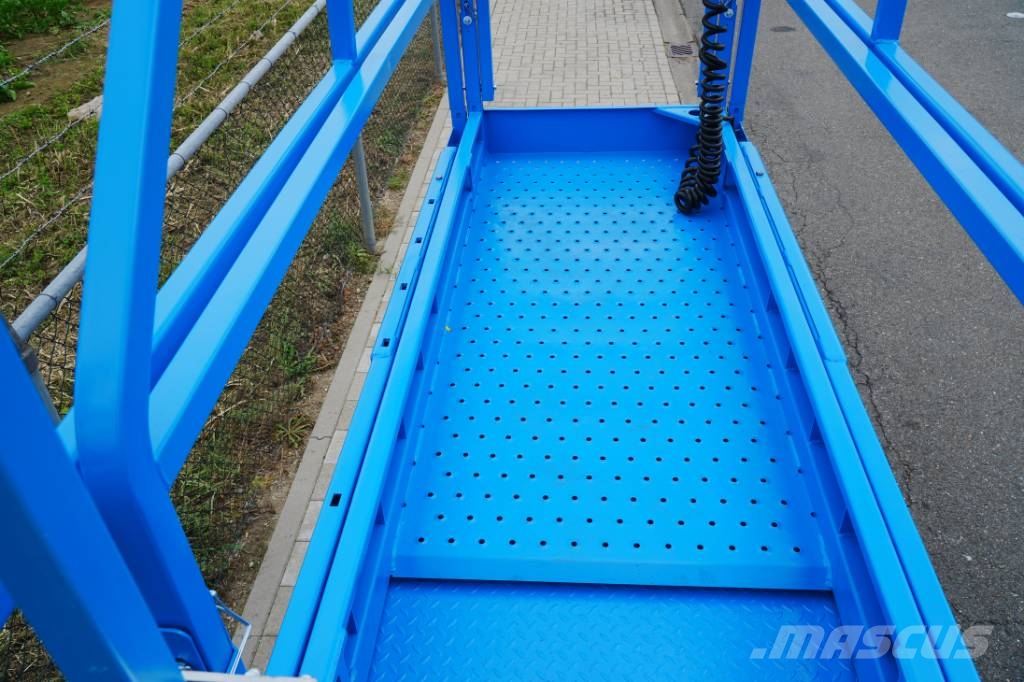 Airo X 12 EN | 2015 Šķerveida pacēlāji
