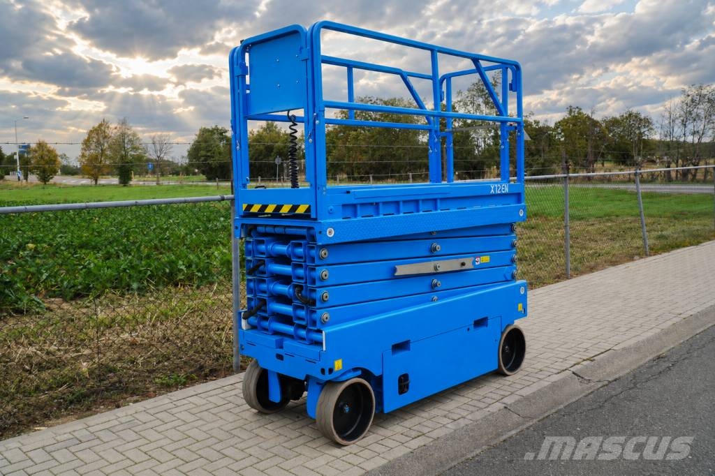Airo X 12 EN | 2015 Šķerveida pacēlāji