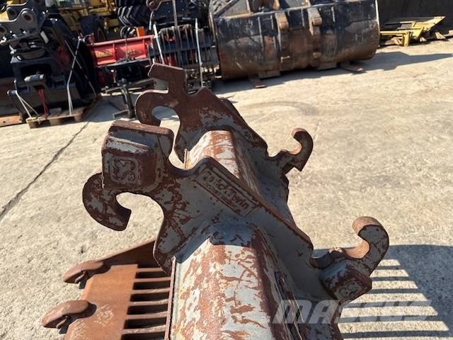 Eurosteel PB 1300 mm - CW30/40 دلاء فحص