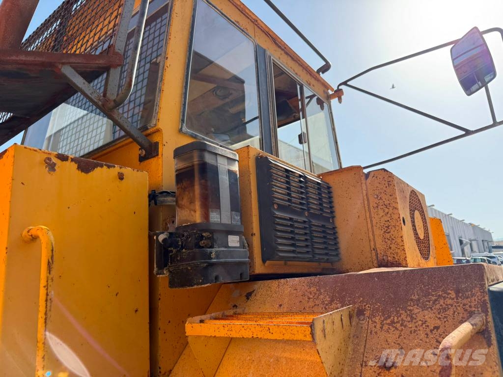 Volvo A 35 Шарнирно-сочленённые самосвалы