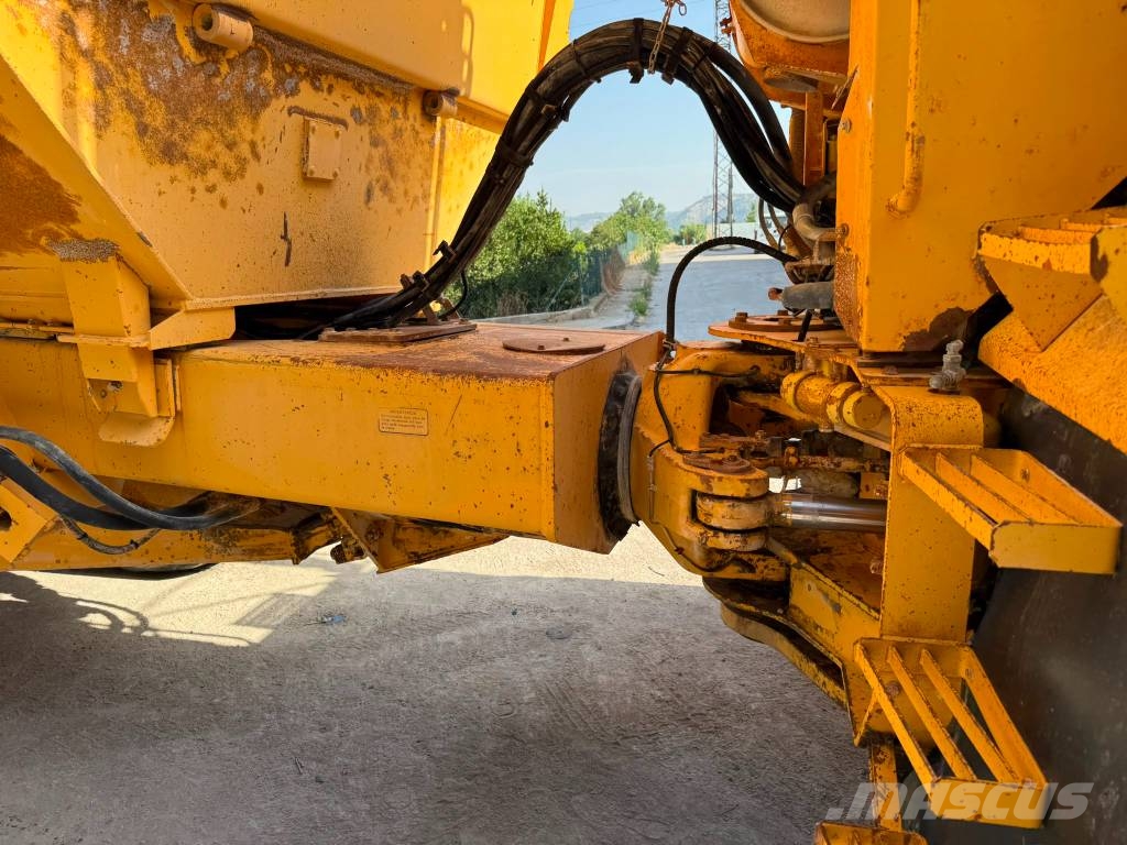 Volvo A 35 Шарнирно-сочленённые самосвалы