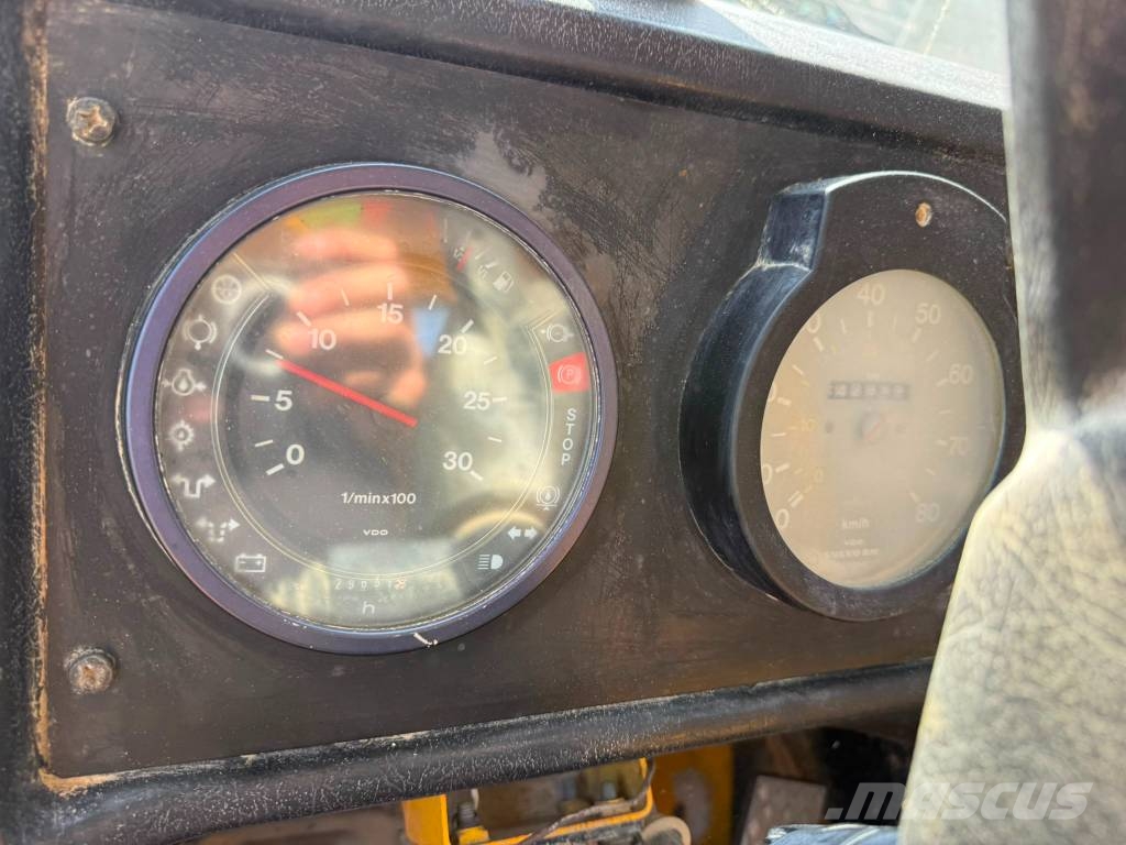 Volvo A 35 Шарнирно-сочленённые самосвалы
