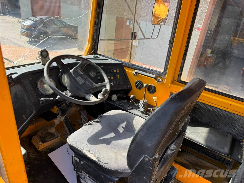 Volvo A 35 Шарнирно-сочленённые самосвалы