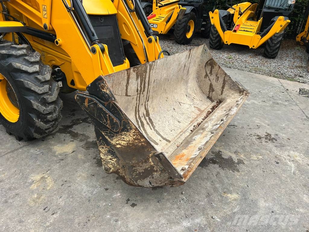 JCB 3 CX Compact Ekskavatoriniai krautuvai