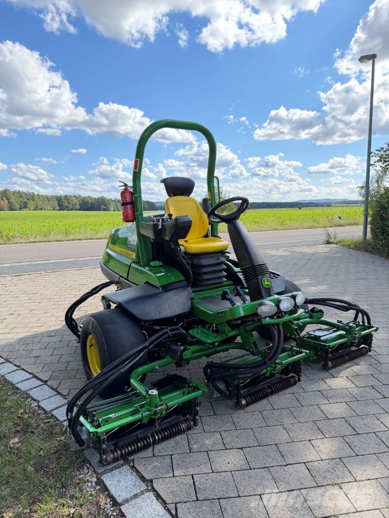 John Deere 6700 A PrecisionCut Tosaerba per il fairway