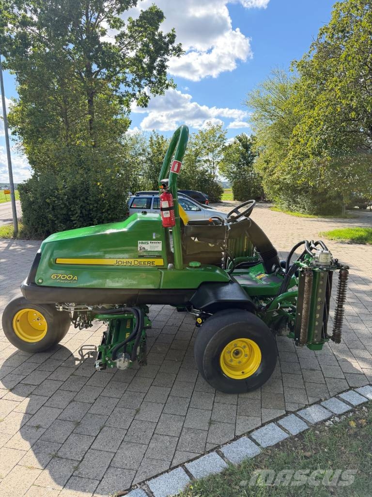 John Deere 6700 A PrecisionCut Tosaerba per il fairway