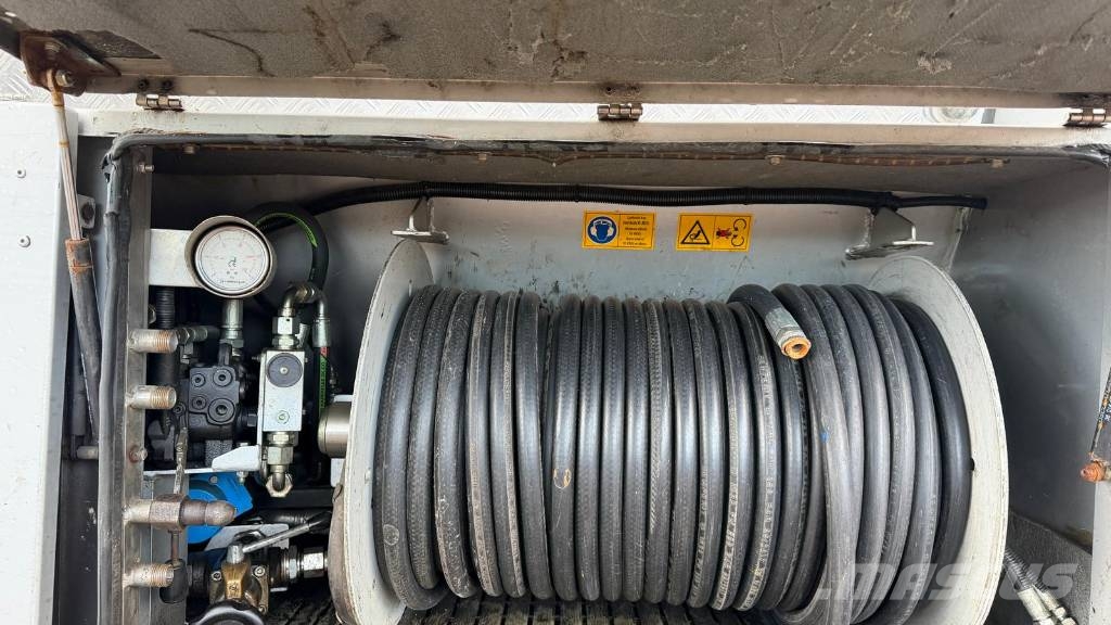 Scania P 410 EURO 6 VACUUM TANK WASTE+ WATER FROM ALUMINI Slamsugere