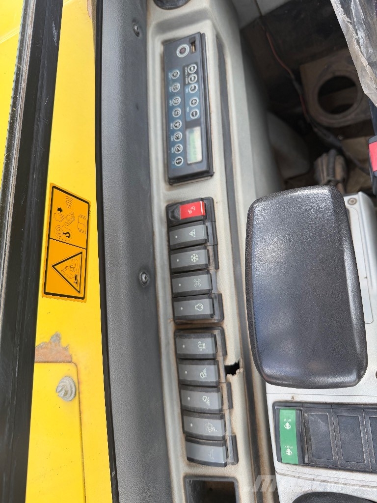 Wacker Neuson 8003 Midibagger  7t - 12t