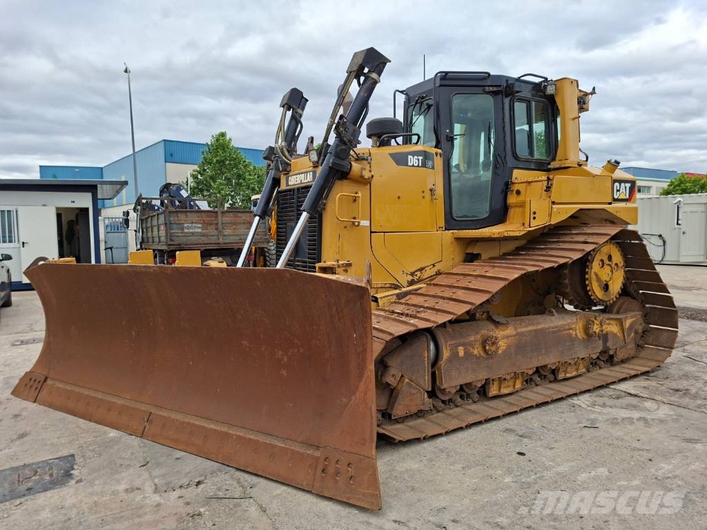 CAT D 6 T LGP 履帶推土機