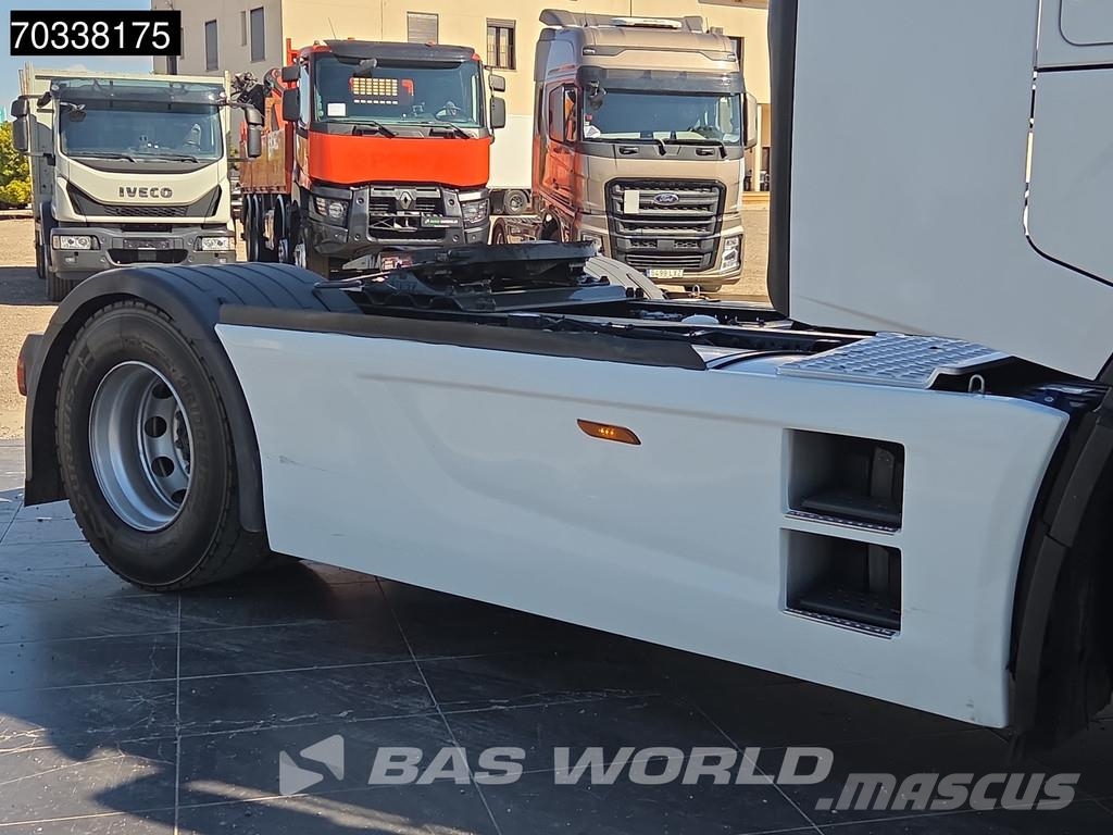 Iveco S-Way 490 4X2 Retarder 2x Tanks Standklima ACC Sadulveokid