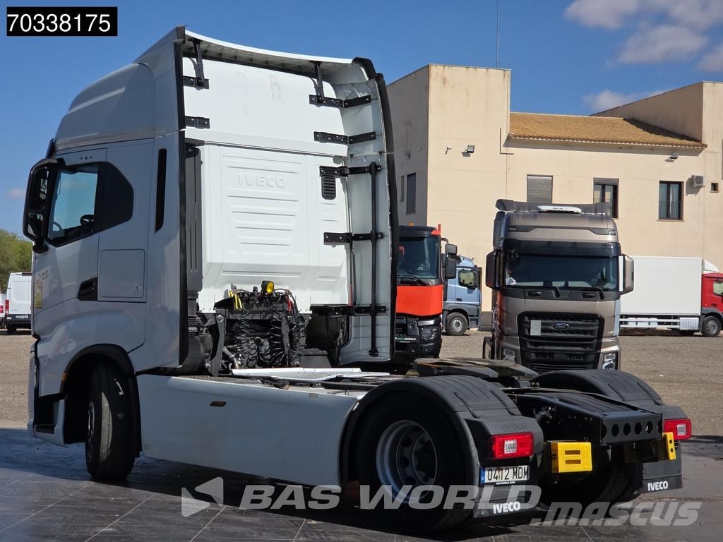 Iveco S-Way 490 4X2 Retarder 2x Tanks Standklima ACC Tracteur routier