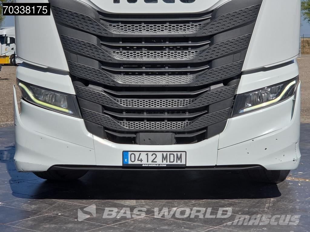 Iveco S-Way 490 4X2 Retarder 2x Tanks Standklima ACC Tracteur routier