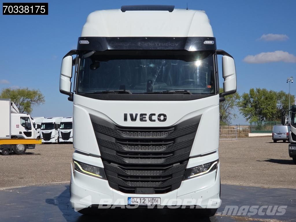 Iveco S-Way 490 4X2 Retarder 2x Tanks Standklima ACC Sadulveokid