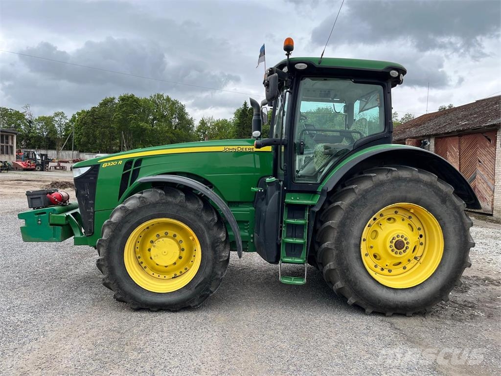 John Deere 8320R Traktorid