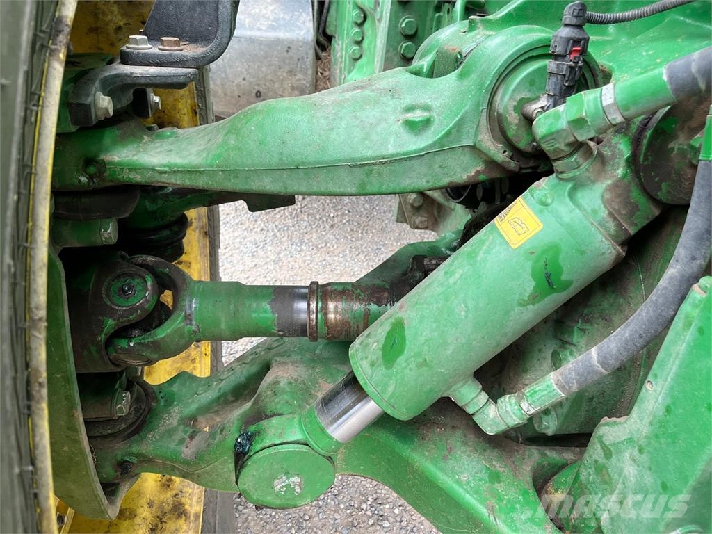 John Deere 8320R Traktorid
