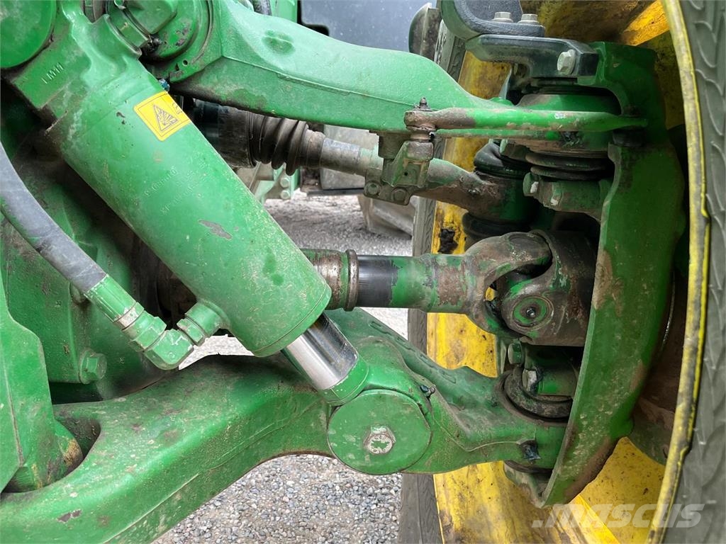 John Deere 8320R Traktorid