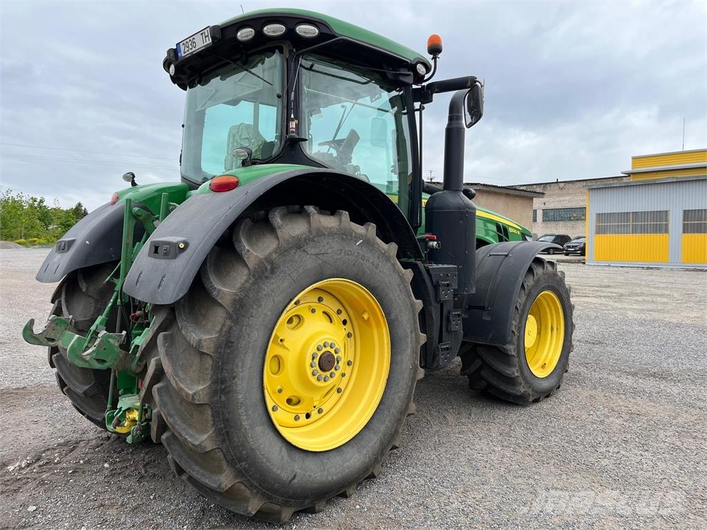 John Deere 8320R Traktorid