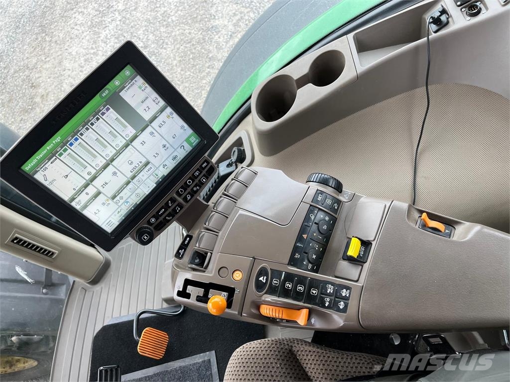 John Deere 8320R Traktorid