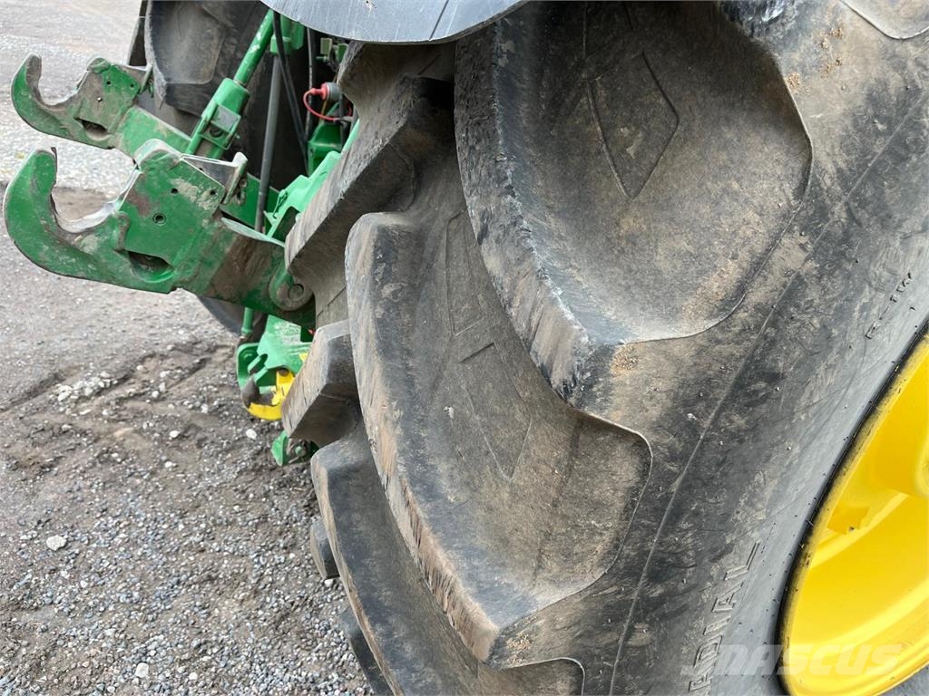 John Deere 8320R Traktorid