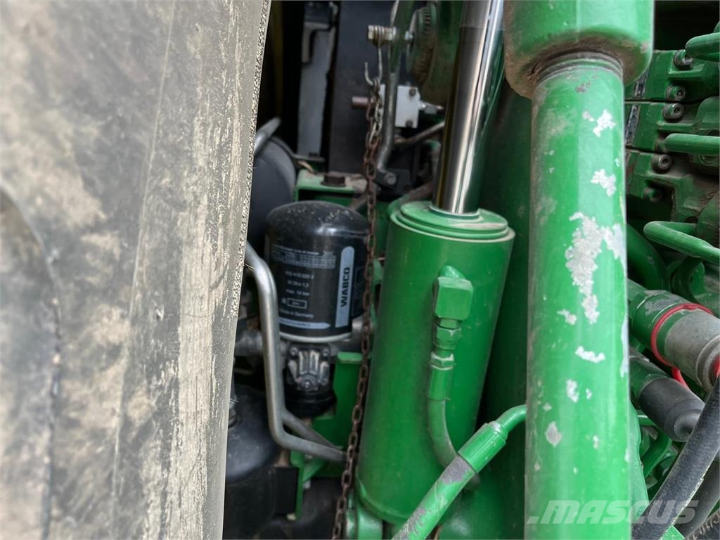 John Deere 8320R Traktorid