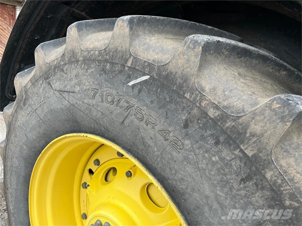 John Deere 8320R Traktorid