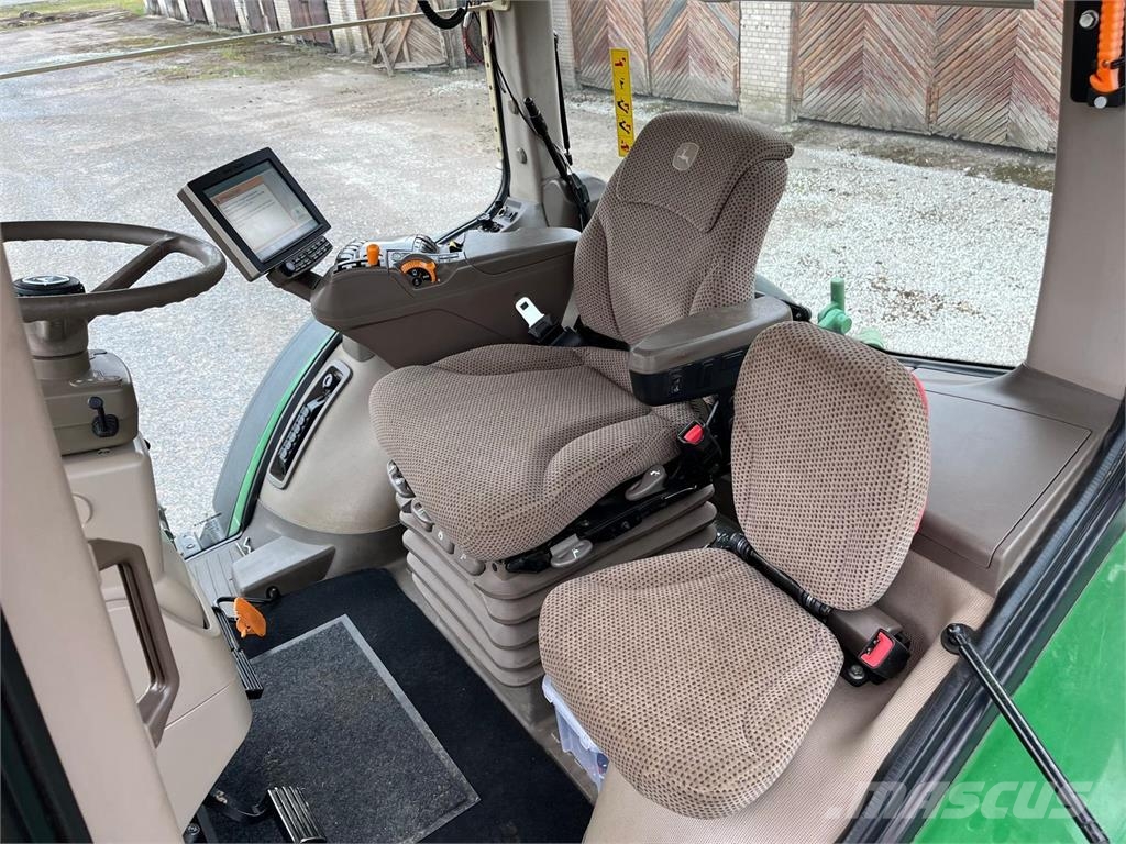 John Deere 8320R Traktorid
