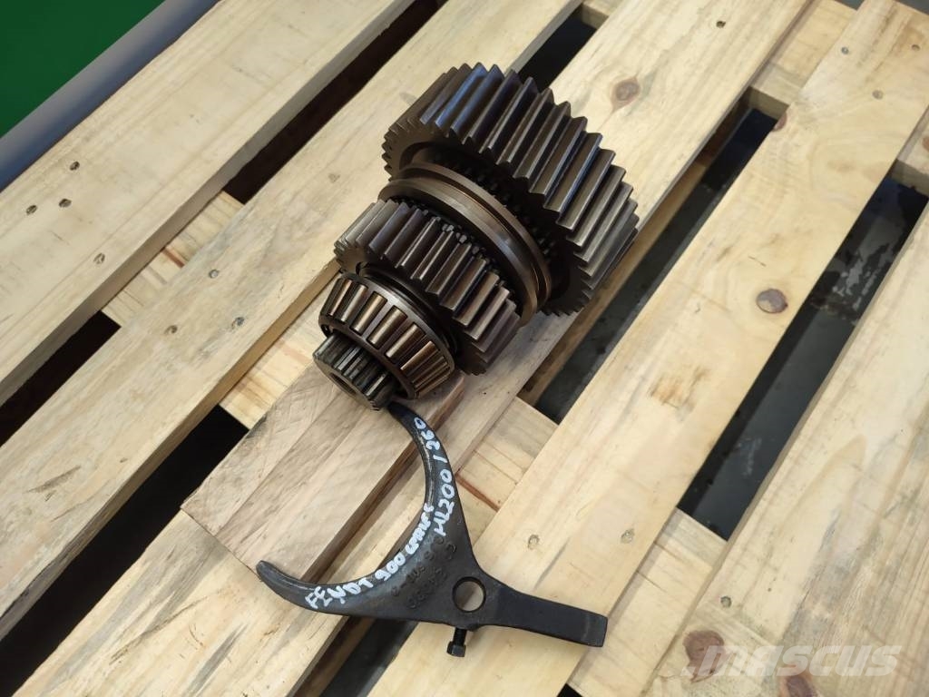 Fendt Sprocket with fork 101080020 Fendt Vario ML 200 Ülekandemehhanism