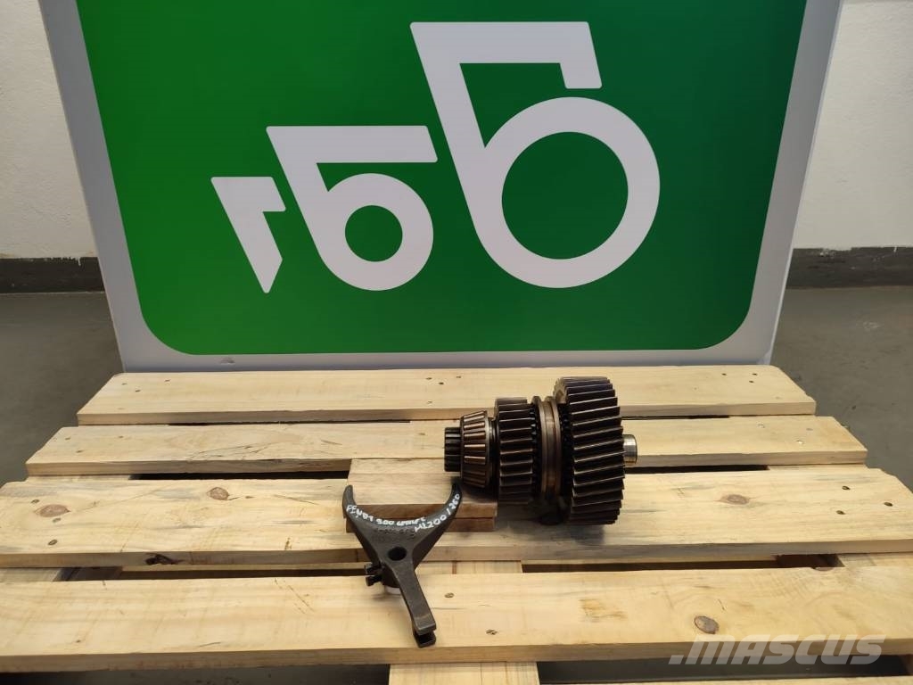 Fendt Sprocket with fork 101080020 Fendt Vario ML 200 Ülekandemehhanism