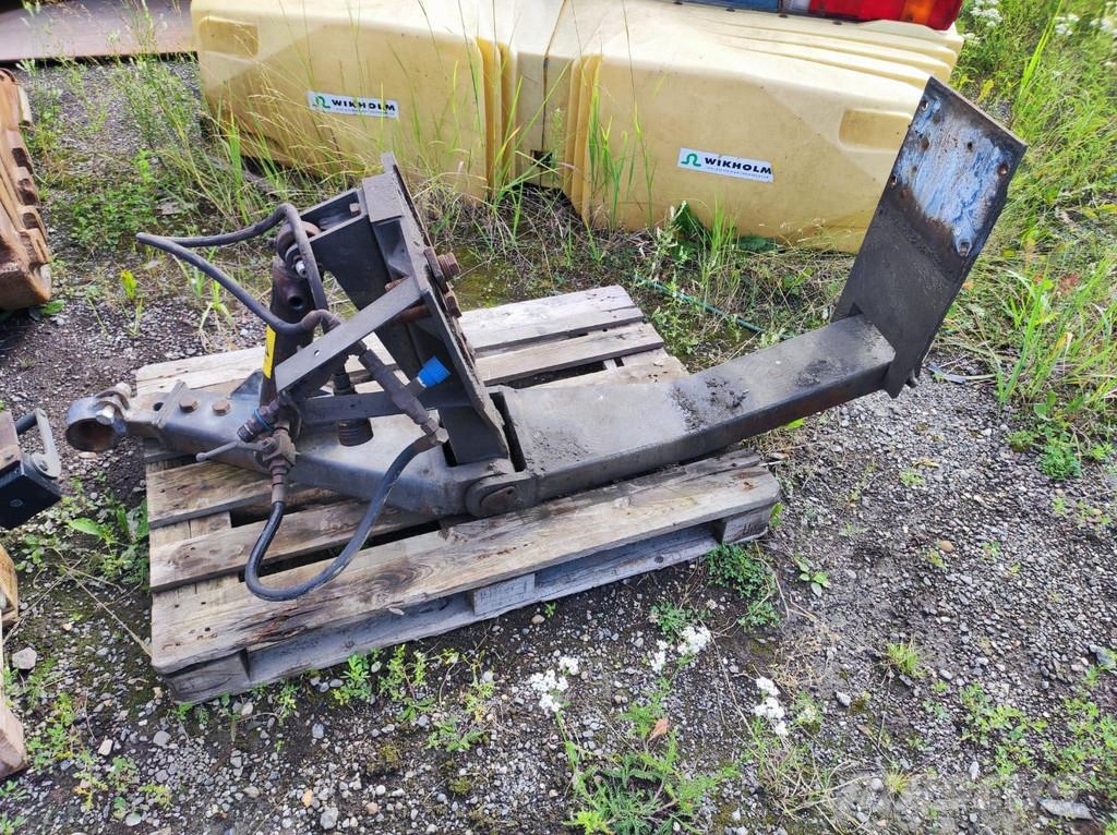 Mählers FLEX 06-4500 PLOW ATTACHMENT / KÜLJE SAHA KINNITUS Sneeuwruimers en -schuivers