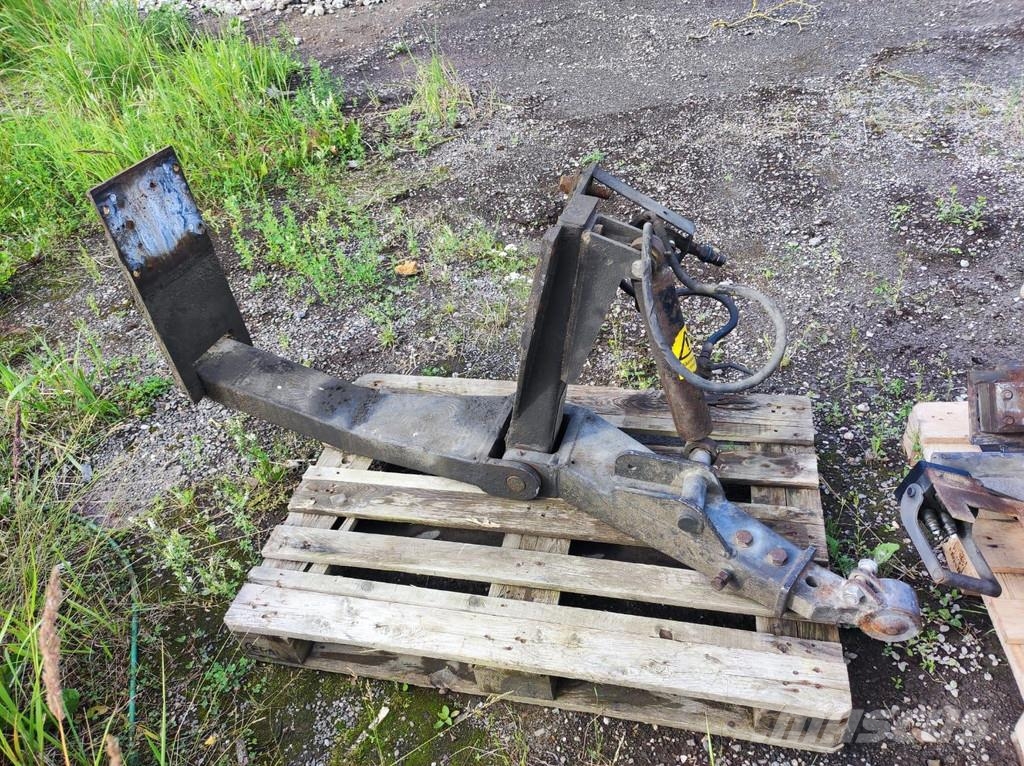Mählers FLEX 06-4500 PLOW ATTACHMENT / KÜLJE SAHA KINNITUS Sneeuwruimers en -schuivers