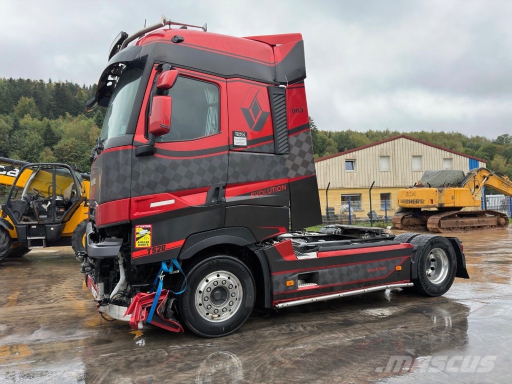 Renault T HIGH 520 *ACCIDENTE*DAMAGED*UNFALL* Vlačilci