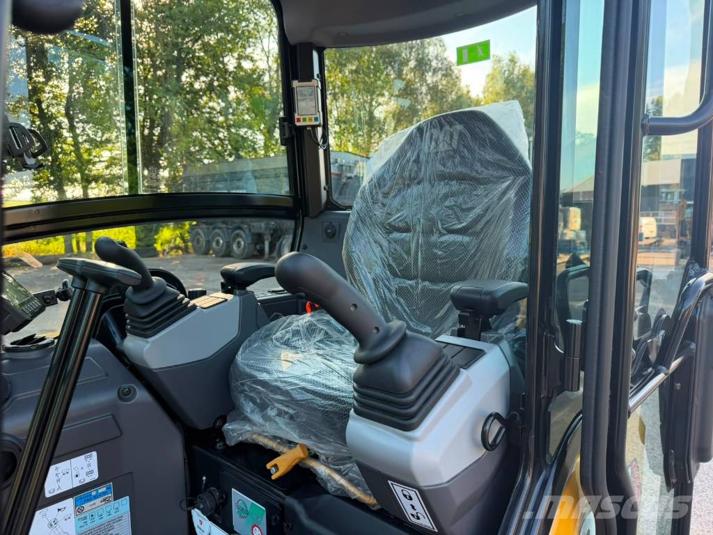 CAT 302.7 CR - pressure cabin! Mini ekskavatoriai < 7 t