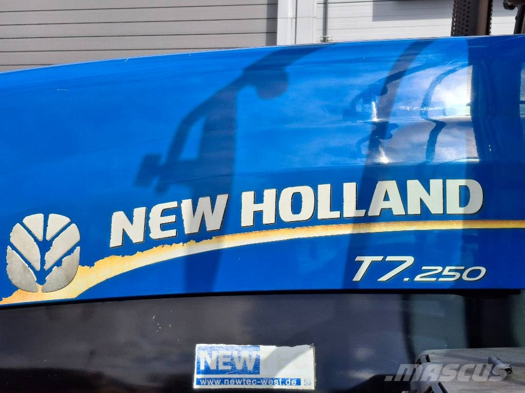 New Holland T 7.250 Traktory