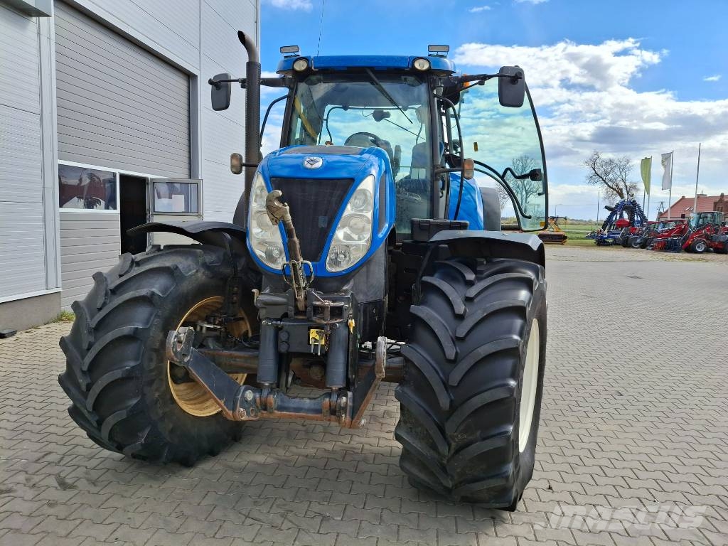 New Holland T 7.250 Traktory