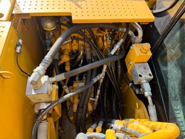 CAT 313 F LGC Crawler excavators