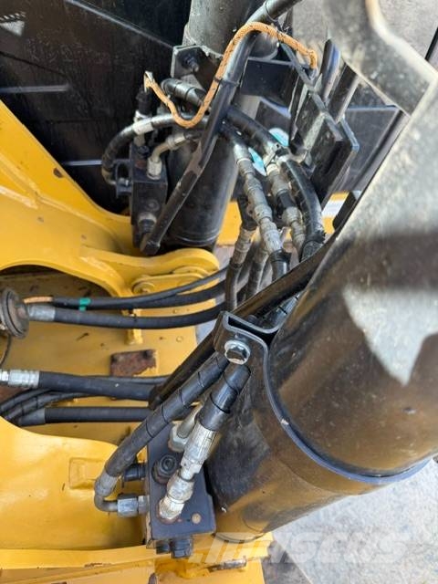 CAT 313 F LGC Crawler excavators