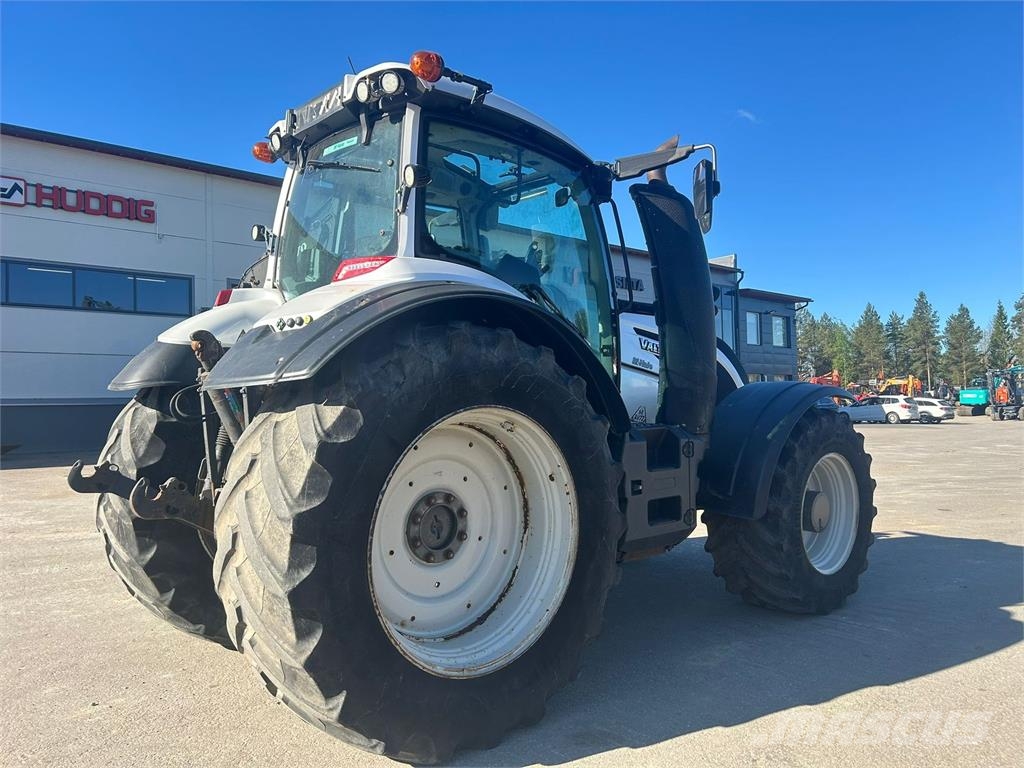 Valtra T234D Tractores
