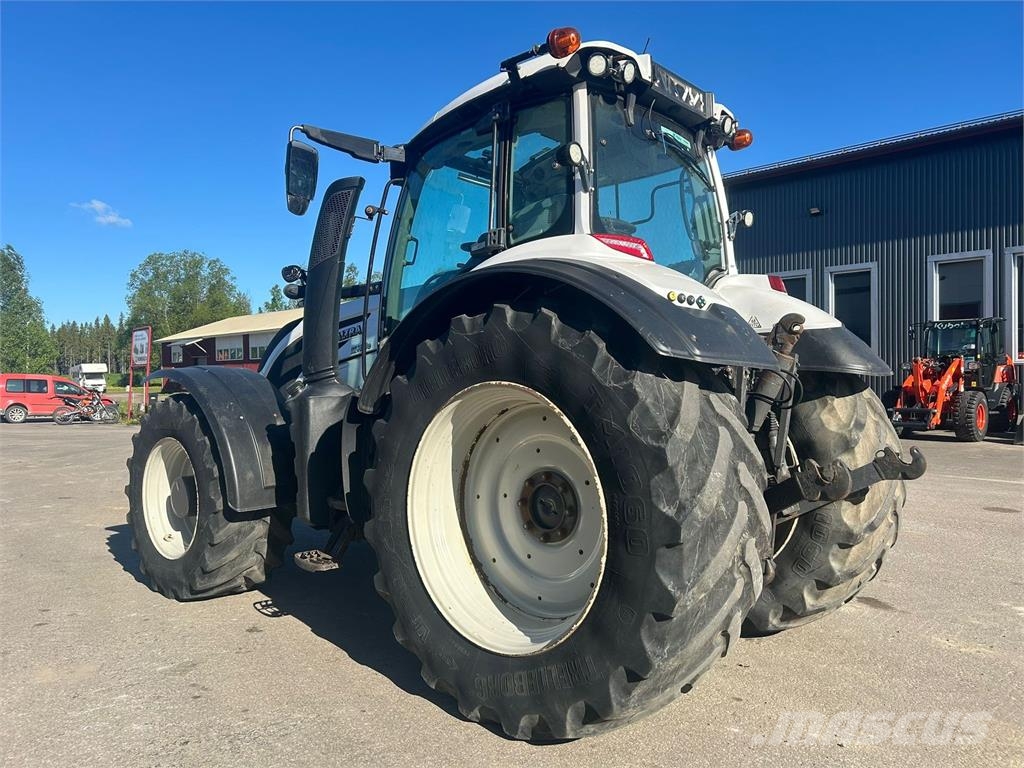 Valtra T234D Tractores