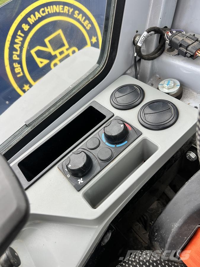 Wacker Neuson EZ26-2 特殊油圧ショベル