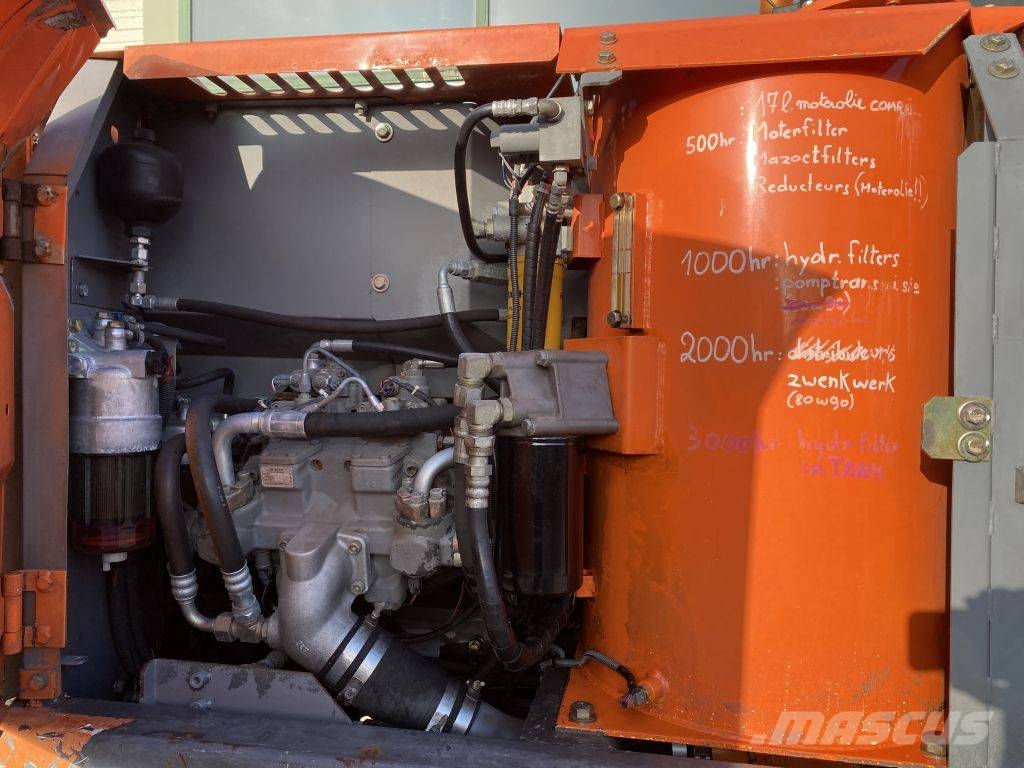 Hitachi ZX 180 LC-3 Bageri guseničari