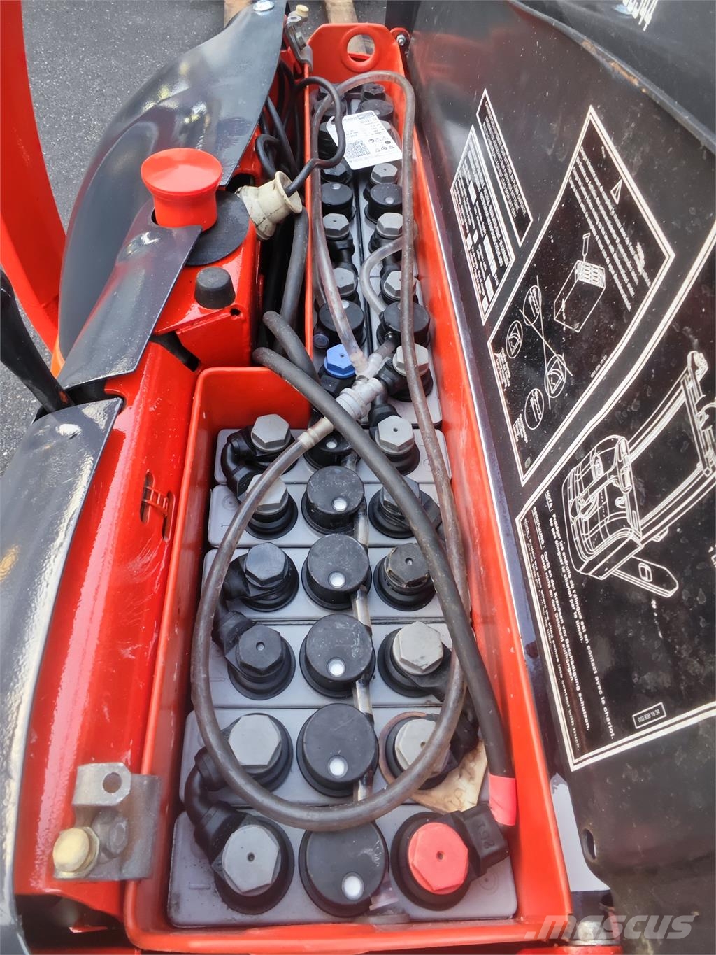 Linde L 12 Platvormiga virnastajad