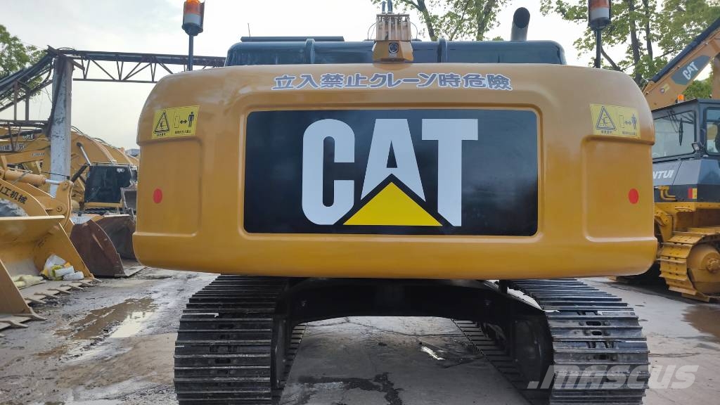 CAT 330D2L 3000 units excavators in stock Kāpurķēžu ekskavatori