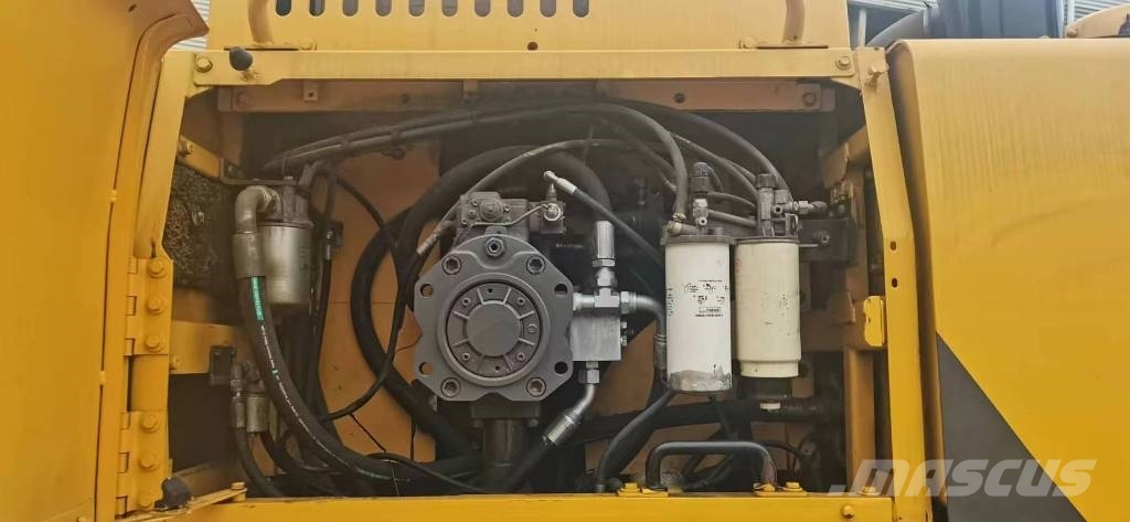 Volvo EC 480 D L Bageri guseničari